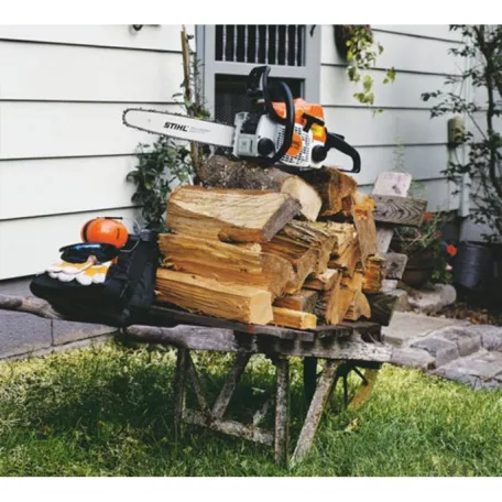 STIHL MS 170 benzinmotoros fűrész 30,1cm3, 1,6LE, 35cm