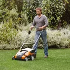 Stihl RLA 240 akkumulátoros gyepszellőztető AK rendszer 36V AK 30S akkumulátorral és AL 101 töltő