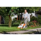 STIHL RMA 235.1 akkus fűnyíró AK rendszer 36V AK 20 akkumulátorral és AL 101 töltővel, 33cm