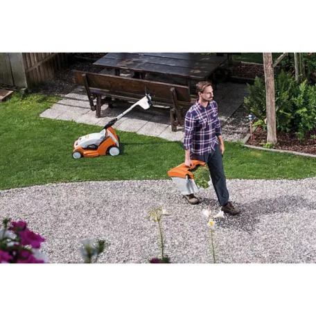 STIHL RMA 239 C akkus funyíró AK rendszer 36V AK 20 akkumulátorral és AL 101 töltovel, 37cm