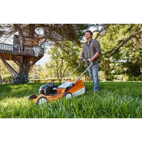 STIHL RM 248.2 benzinmotoros fűnyíró 139cm3, 2,8Le, 46cm