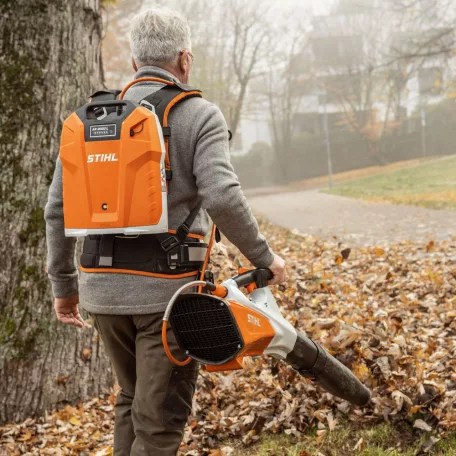 STIHL BGA 200 akkus lombfúvó AP/AR rendszer 36V alapgép, 21N