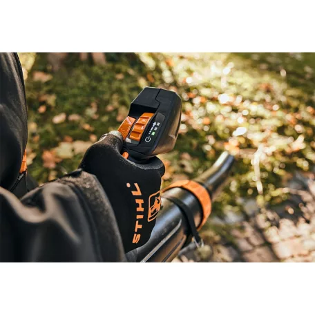 STIHL BGA 300 akkus lombfúvó AP/AR rendszer 36V alapgép
