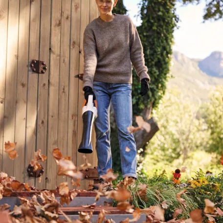 STIHL BGA 30.0 akkumulátoros fúvógép, AS rendszer, 10,8V alapgép, 5N