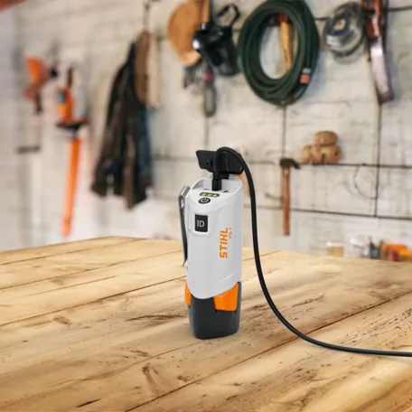 STIHL PS 1 power bank és töltő AS rendszer, USB A / C csatlakozással