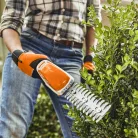 STIHL HSA 26 akkus fű- és sövénynyíró AS rendszer 10,8V AS 2 akkumulátorral és AL 1 töltővel