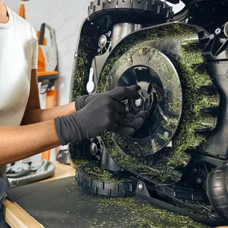 STIHL Basic iMOW cserekések iMOW 5/5 EVO, 6/6 EVO és 7/7 EVO robotfűnyírókhoz 9db