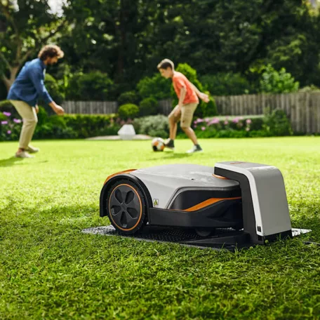 STIHL iMOW 7 robotfunyíró max. 5000m2, 28cm