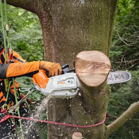 STIHL MSA 220 TC-O akkus láncfűrész AP rendszer 36V alapgép, 35cm