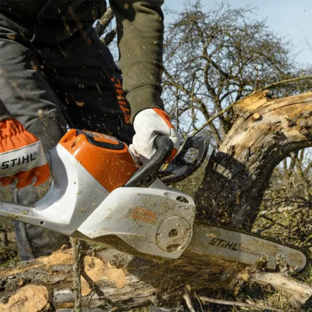STIHL MSA 220 C-B akkus láncfűrész AP rendszer 36V alapgép, 35cm