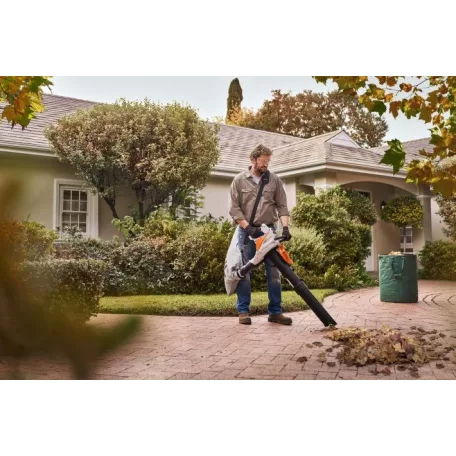 STIHL SHA 56 akkus lombszívó AK rendszer 36V alapgép, 510m3/h