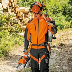 ADVANCE ERDÉSZETI MUNKARUHÁK