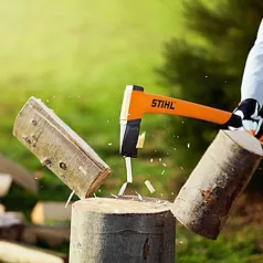 SZERSZÁMOK ÉS ERDÉSZETI KELLÉKEK